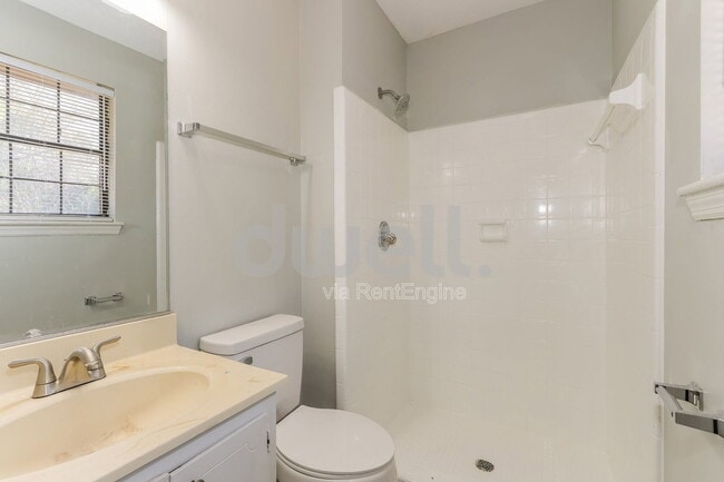 Building Photo - 2614 Andorra Dr