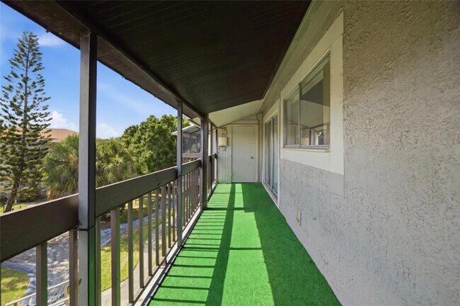 Building Photo - 6336 Newtown Cir