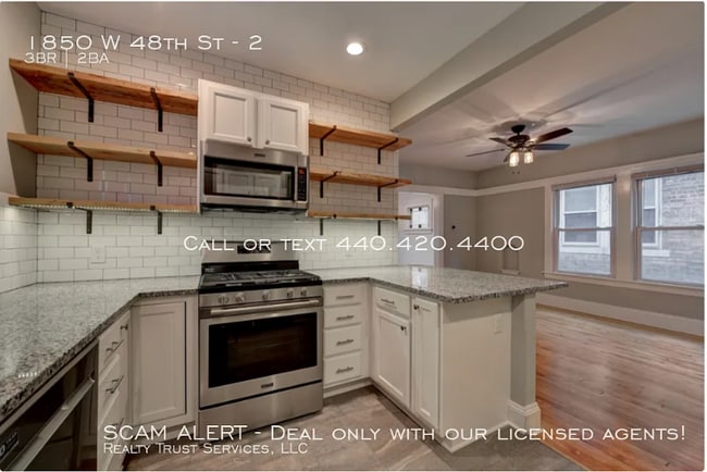 Building Photo - 1850 W 48th St