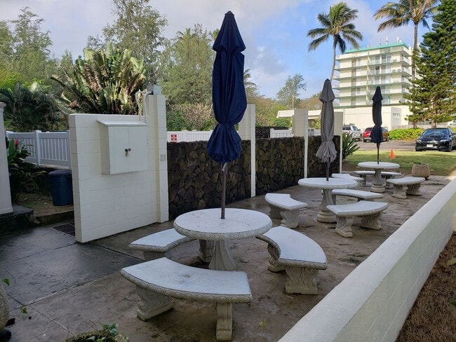 Building Photo - Beautiful Beach side Hanohano Hale Studio ...