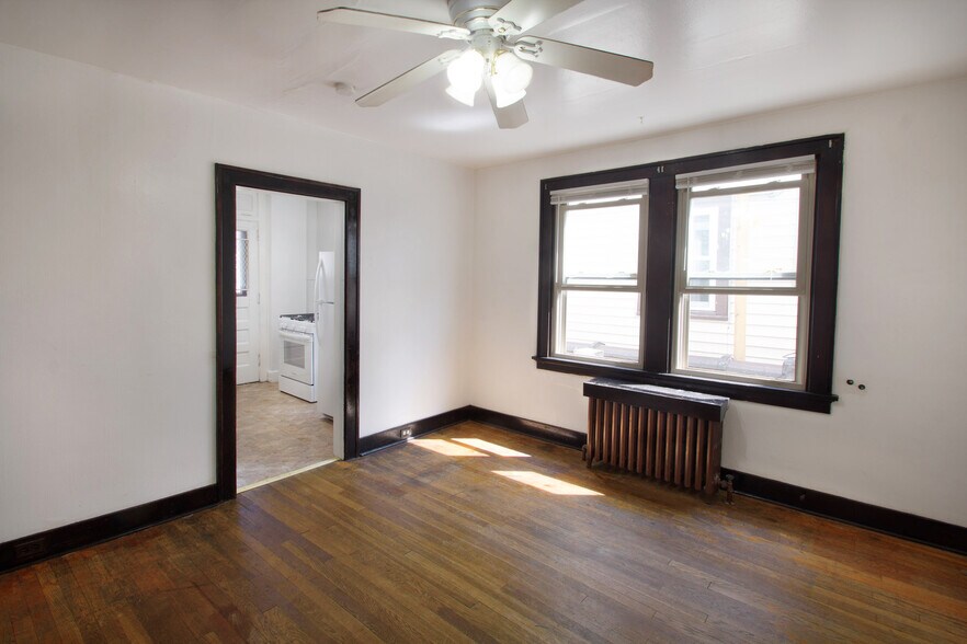 Building Photo - 303 S Trenton Ave