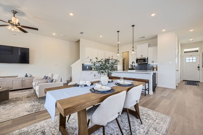 Building Photo - Oakmont Floor Plan