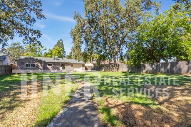 Building Photo - 6128 Mariposa Ave