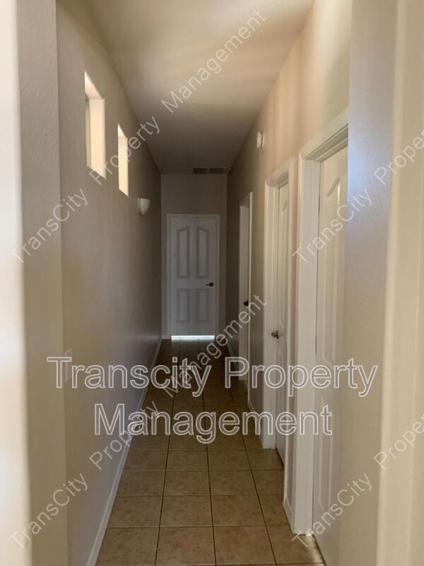 Building Photo - 4537 S Granite St