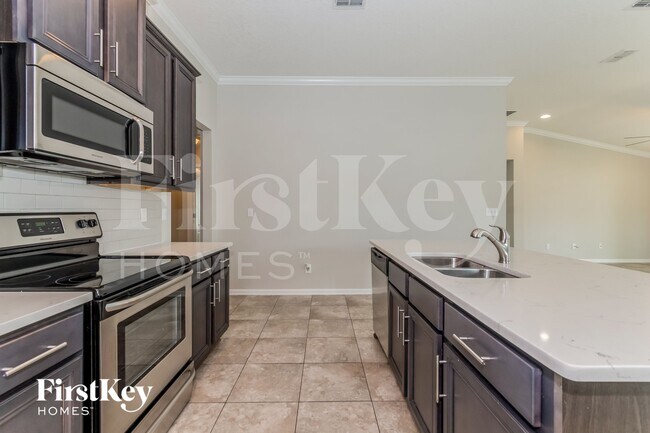 Building Photo - 10126 Andean Fox Dr