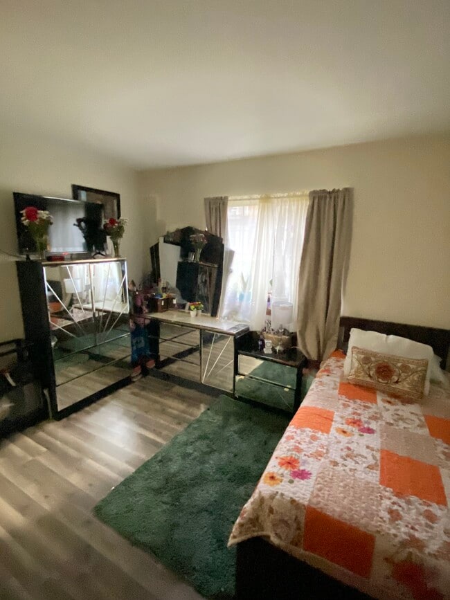 Building Photo - 2270 Century Point Ln