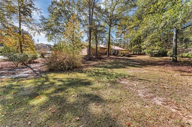 Building Photo - 5575 Milam Rd