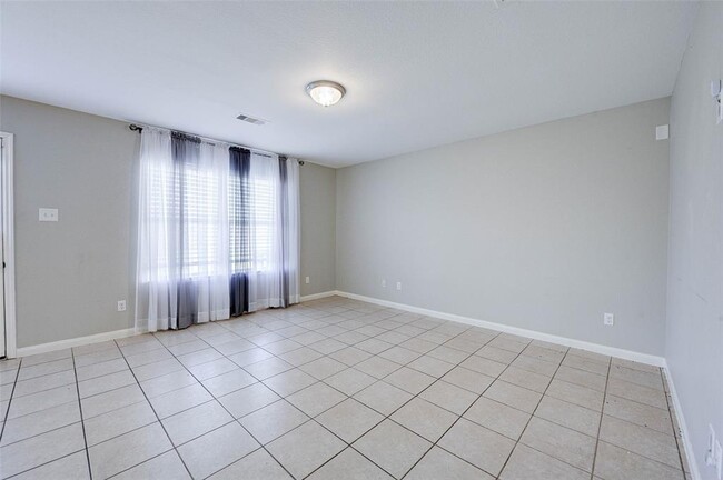 Building Photo - 9814 Garnet Springs Dr