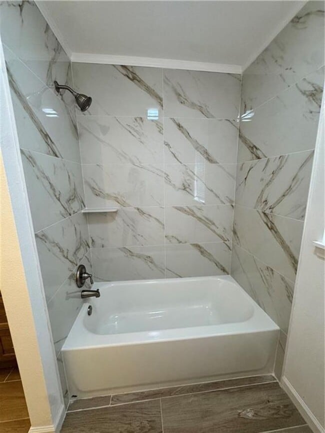 Building Photo - 3 bedroom 2 bath house in Calallen