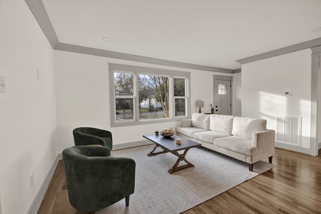 Building Photo - 609 Cobb St