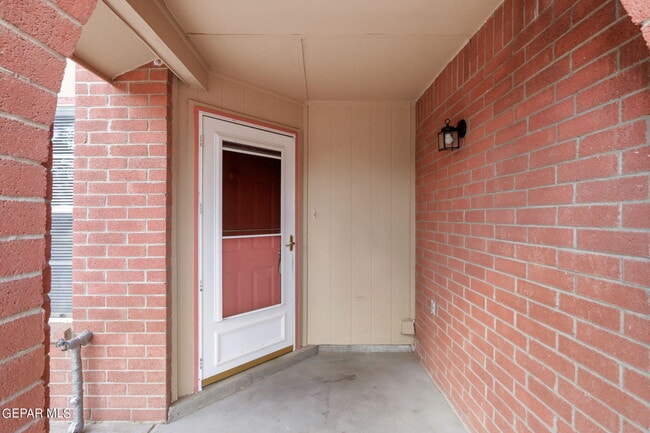 Building Photo - 11815 Stone Castle Dr