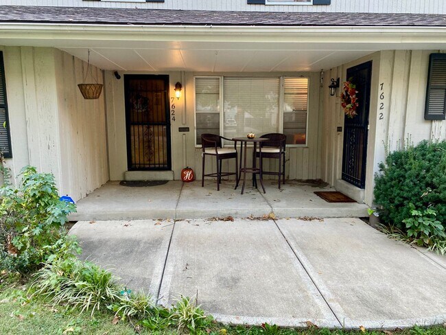 Building Photo - 7622-7624 MAIN STREET