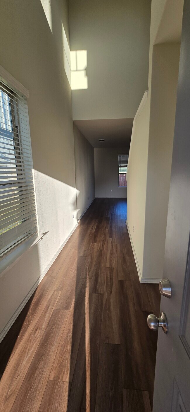 Building Photo - 153 Purple Sandpiper Ln