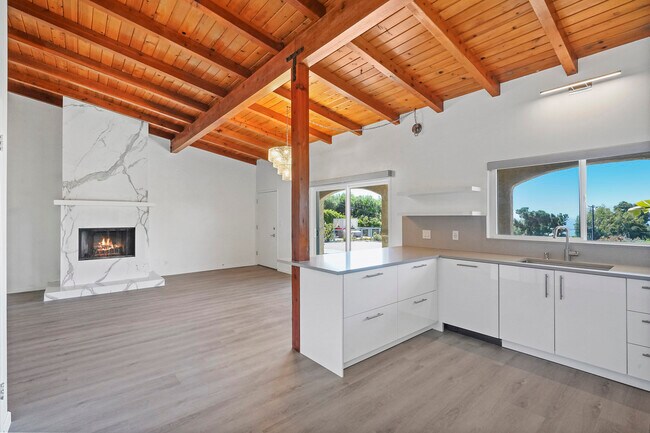 Building Photo - 31259 Bailard Rd