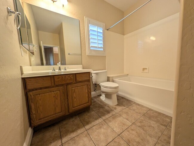 Building Photo - 9149 Tudor Park Pl