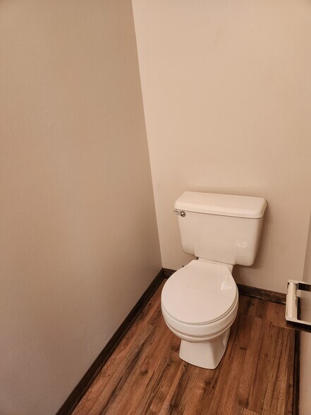 new floors - 4304 E Santa Anna Dr