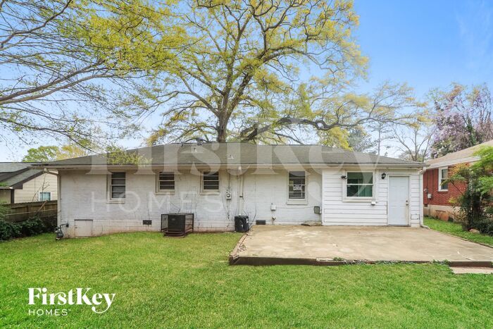 Building Photo - 2804 Mitchell Pl