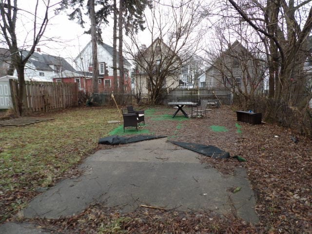 Building Photo - 65 Deerfield Ave