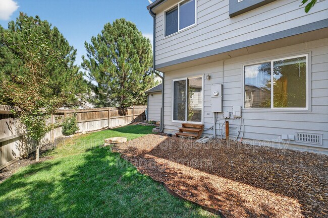 Building Photo - 10203 Vine Ct