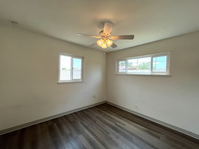 Building Photo - 12728 Linnell Ave