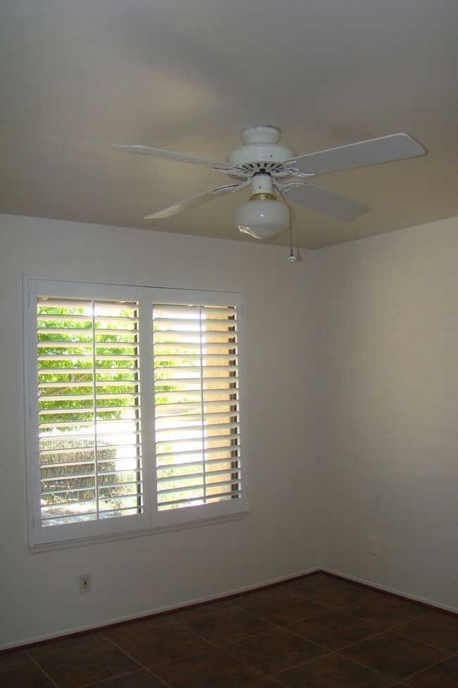 Building Photo - 3bd/2bath home in Vandenberg Village, Lomp...