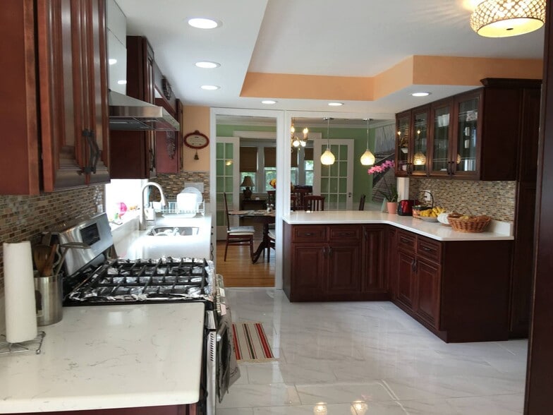 Kitchen - 340 Common St
