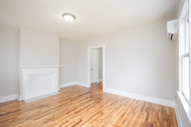 Building Photo - 486 Hammond Dr