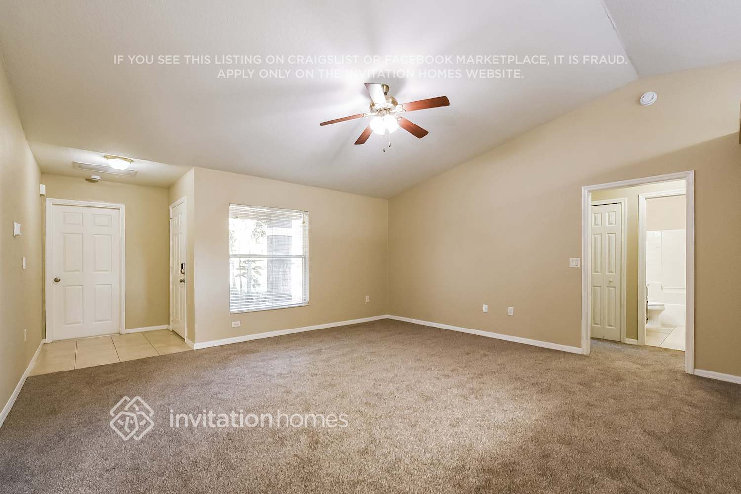 Building Photo - 4736 Robin Dr