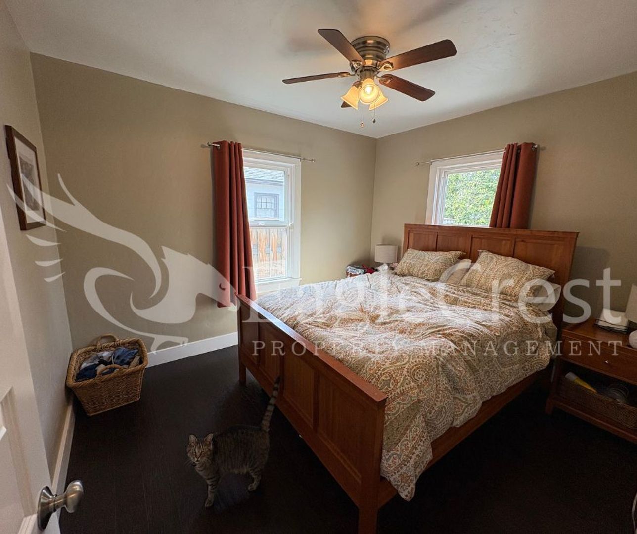 Building Photo - Spacious 3BR/2BA Home with Additional Living Space & Entertainer’s Backyard
