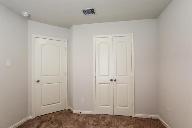 Building Photo - 10494 Red Cardinal Dr