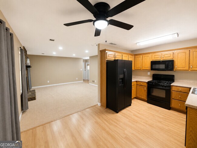 Building Photo - 1710 Underwood Dr SE