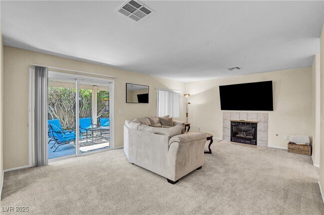 Building Photo - 9309 Mountain Rise Ave