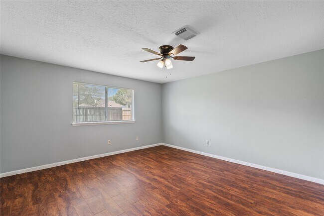 Building Photo - 710 Cascade Creek Dr