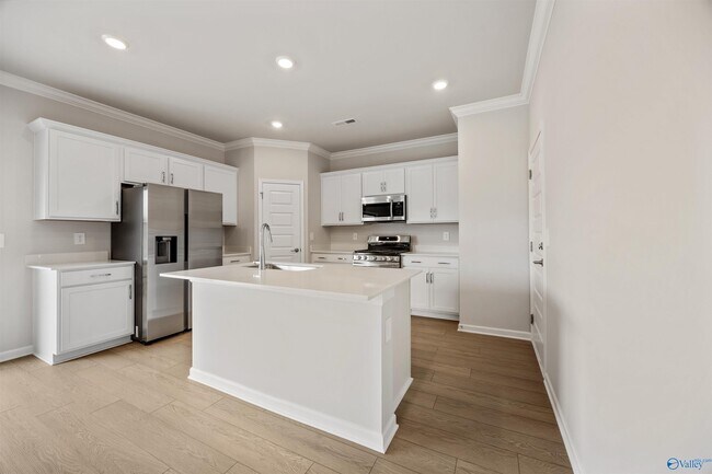 Building Photo - 4608 Hampton Glen Circle SE