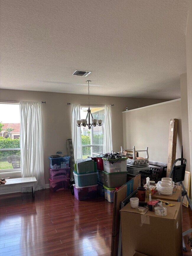 Building Photo - 9308 Lake Serena Dr