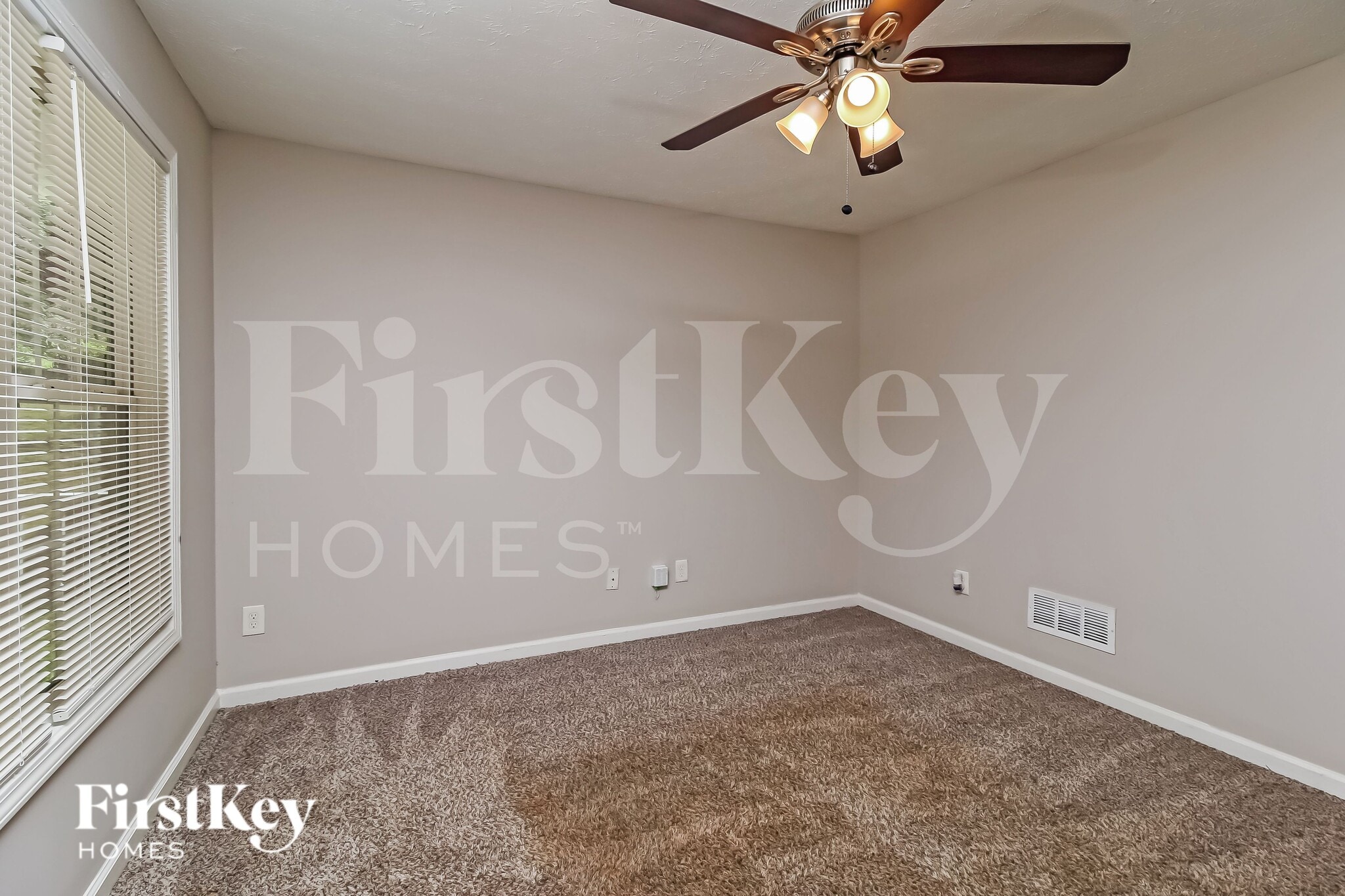 Building Photo - 8215 Collier St SW