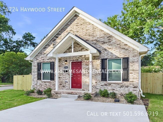 Building Photo - 4724 Haywood St