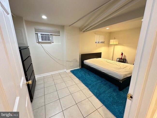 Building Photo - 3626 12th St NE