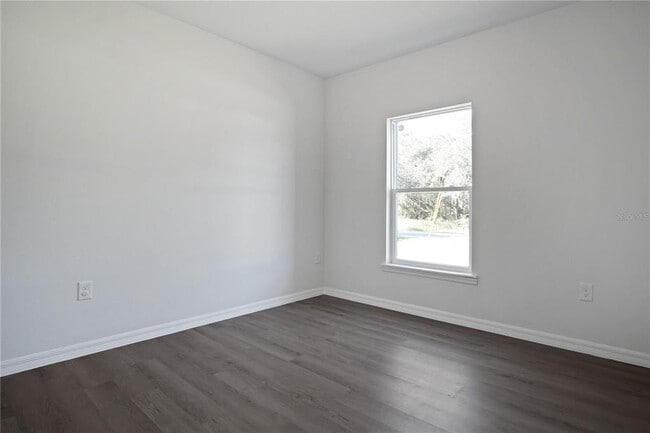 Building Photo - 1311 Hillsborough Ln