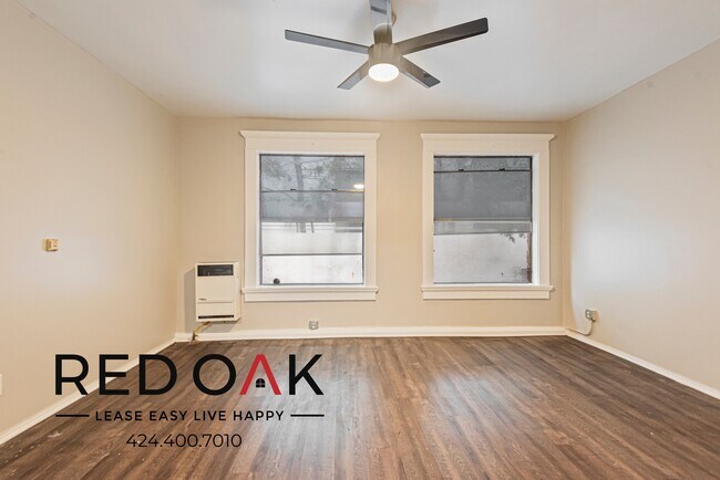 Building Photo - 692 Valencia St