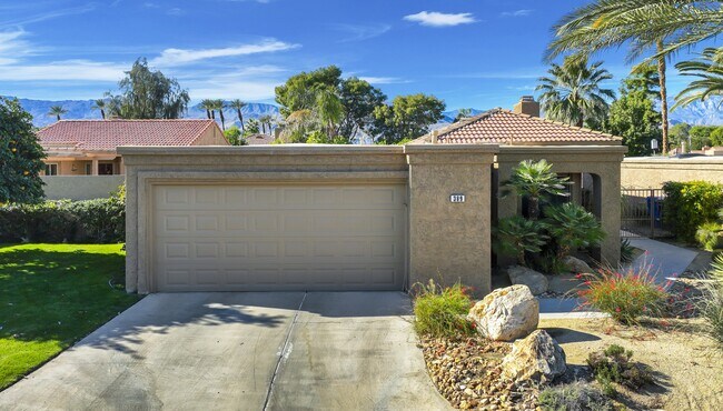 Building Photo - 44389 Cannes Ct