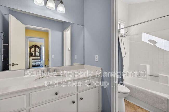 Building Photo - 30902 Club House Dr
