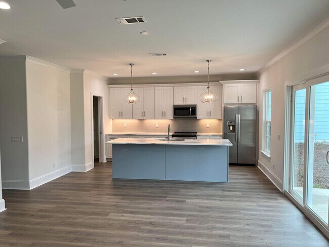 Building Photo - 82 Sugar Sands Dr