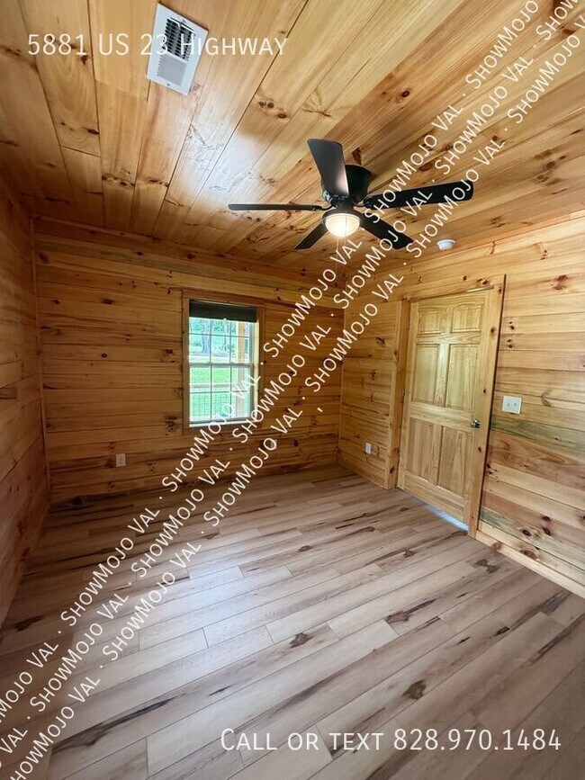 Building Photo - 5881 US-23 ALT