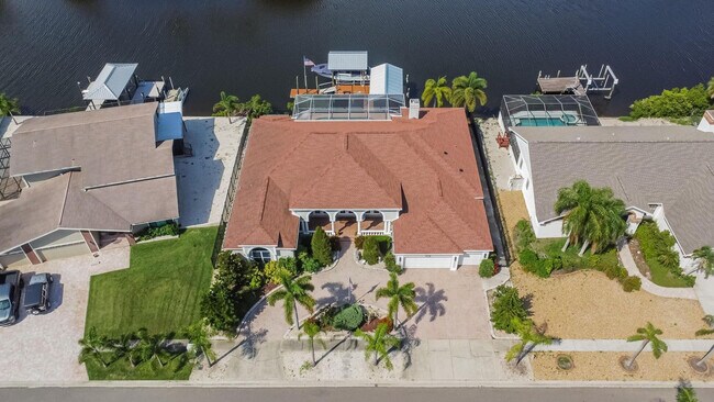 Building Photo - 941 Bunker View Dr