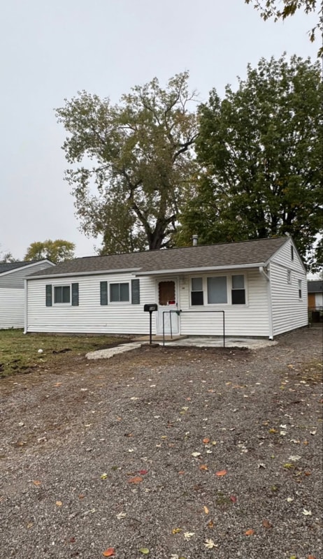 Building Photo - 1145 St Rose Ln