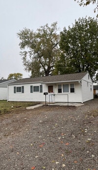 Building Photo - 1145 St Rose Ln