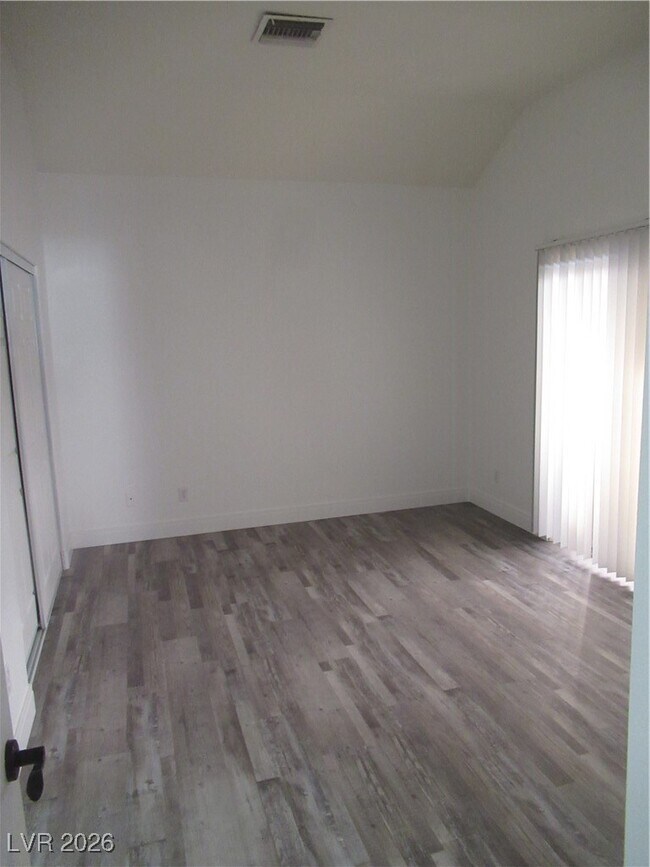 Building Photo - 5125 W Reno Ave