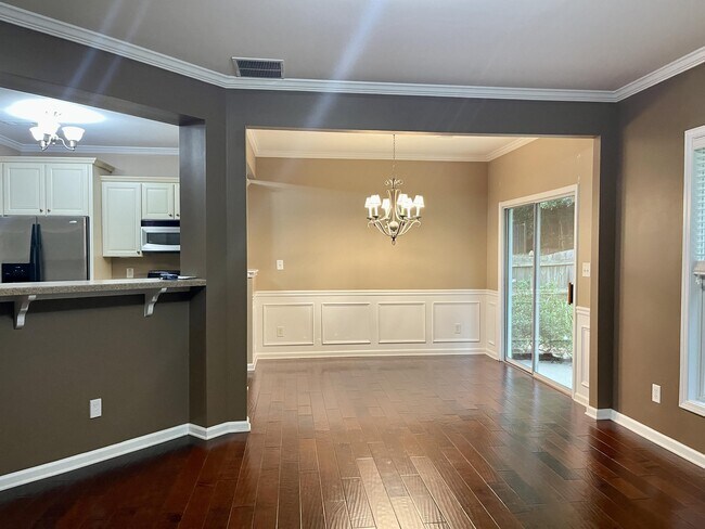 Building Photo - 2673 Winslow Ridge Dr NE