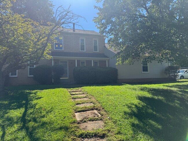 Building Photo - 11717 Dinwiddie Dr